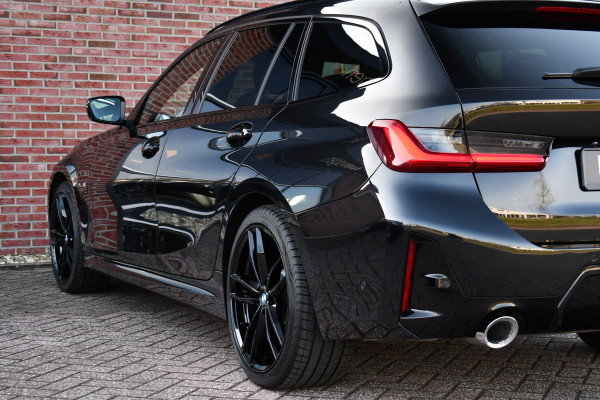 BMW 3 Serie Touring 330e M-Sport Pano ACC Trekhaak H/K HUD 19inch Stuurverw