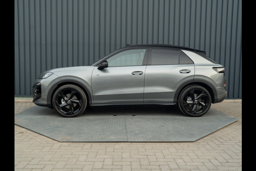 Volkswagen T-Roc 1.5 eTsi R-Line First Edition | Trekhaak wegkl. | 360 Camera | Panodak | Harman/Kardon | Prijs Rijklaar!!