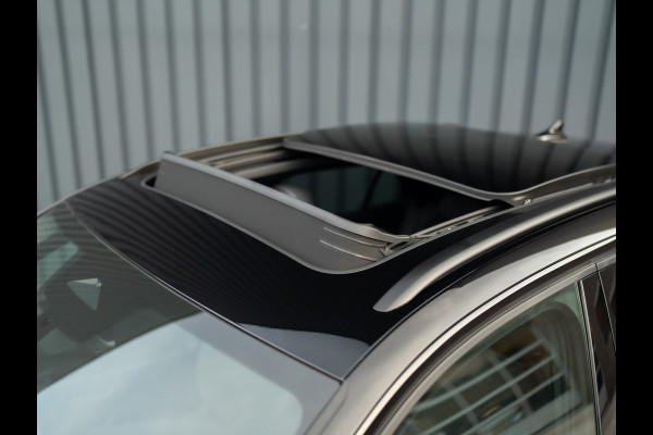 Volkswagen T-Roc 1.5 eTsi R-Line First Edition | Trekhaak wegkl. | 360 Camera | Panodak | Harman/Kardon | Prijs Rijklaar!!