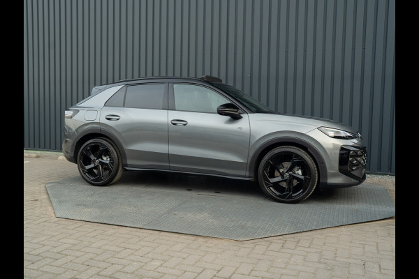 Volkswagen T-Roc 1.5 eTsi R-Line First Edition | Trekhaak wegkl. | 360 Camera | Panodak | Harman/Kardon | Prijs Rijklaar!!