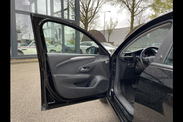 Opel CORSA-E Edition 50 kWh | 3 FASE !!! | SOH 90% | WINTER-PAKKET | STOEL + STUURVERWARMING | CRUISE CONTROL | PARKEERSENSOREN | NAVI | RIJKLAAR MET 12 MND BOVAG GARANTIE |