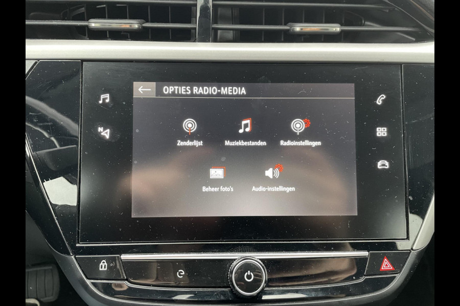 Opel CORSA-E Edition 50 kWh | 3 FASE !!! | SOH 90% | WINTER-PAKKET | STOEL + STUURVERWARMING | CRUISE CONTROL | PARKEERSENSOREN | NAVI | RIJKLAAR MET 12 MND BOVAG GARANTIE |