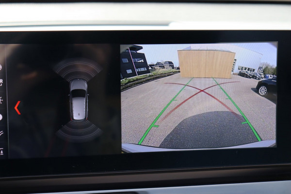 BMW X1 SDrive20i High Executive org.NL leer+verw Schuifdak HUD A.camera Carplay