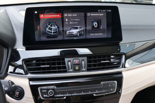 BMW X1 SDrive20i High Executive org.NL leer+verw Schuifdak HUD A.camera Carplay