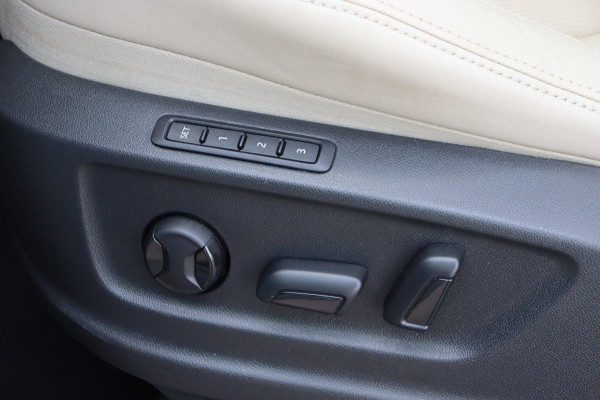 Škoda Kodiaq 1.5 TSI Business Edition Plus 7p. org.NL schuifdak leer+Verw+vent+MEM BOMVOL