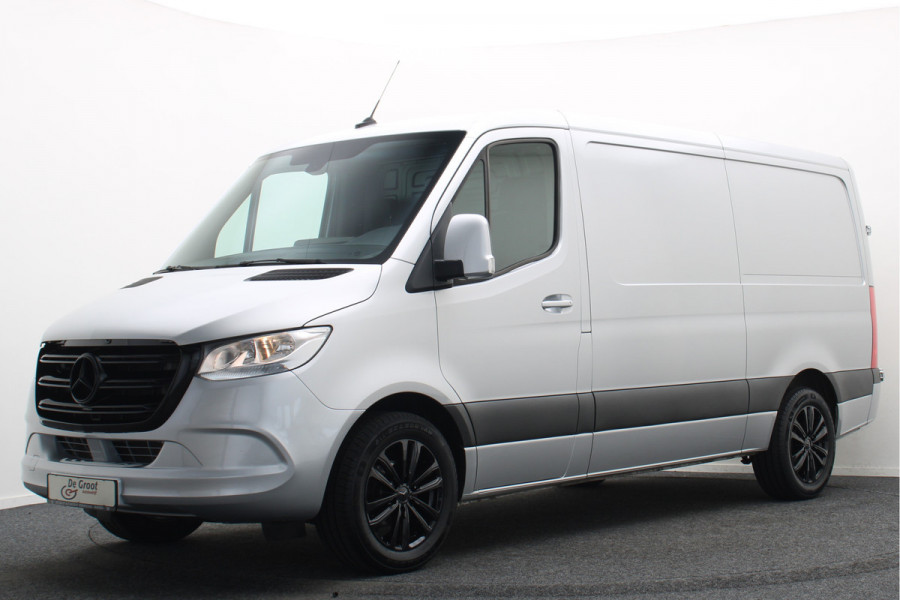 Mercedes-Benz Sprinter 317 CDI Automaat L2H1 3-Zits, Elek. laadklep, Stoelverwarming, Camera, Cruise, Apple Carplay, 18''