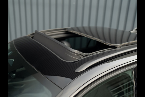 Volkswagen T-Roc 1.5 eTsi R-Line First Edition | Trekhaak wegkl. | 360 Camera | Panodak | Harman/Kardon | Prijs Rijklaar!!