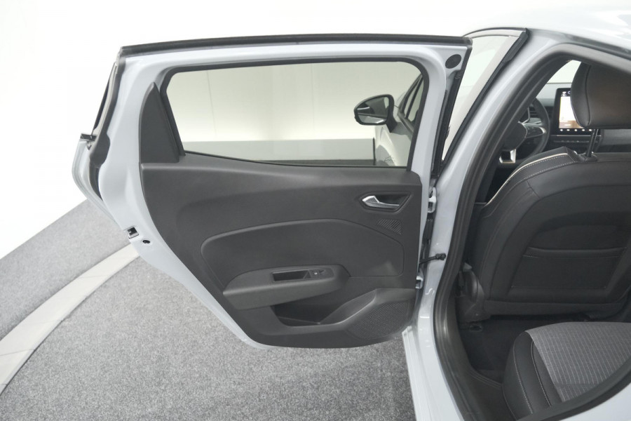Renault Clio TCe 90 GPF techno | 360 Camera | Adaptieve Cruise Control | 9.3 Inch Groot Scherm