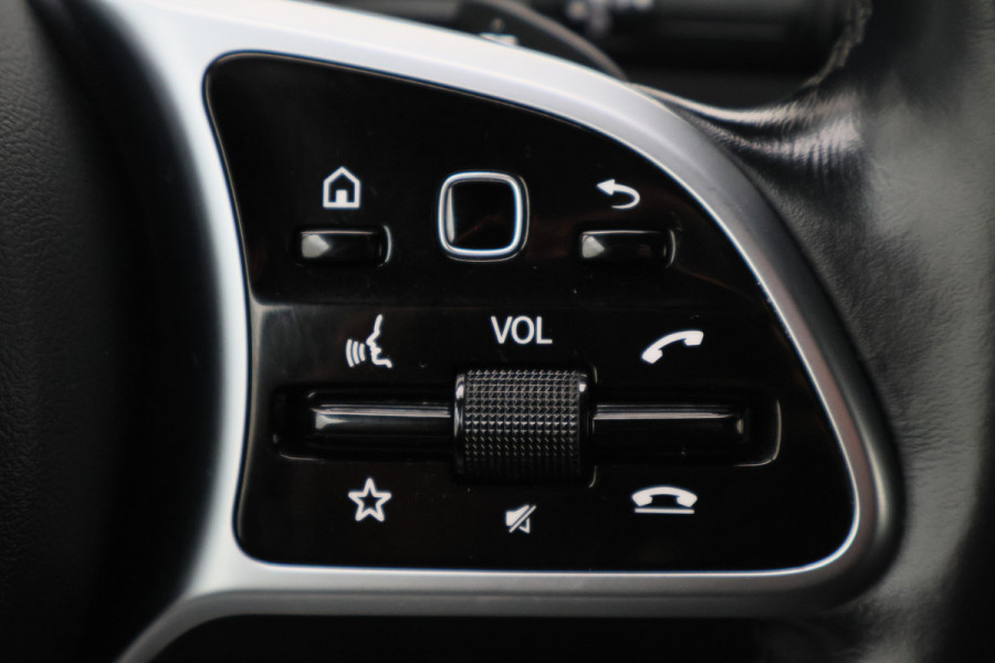 Mercedes-Benz Sprinter 317 CDI Automaat L2H1 3-Zits, Elek. laadklep, Stoelverwarming, Camera, Cruise, Apple Carplay, 18''