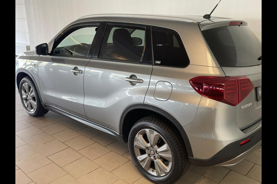 Suzuki Vitara 1.4 Boosterjet Select AUTOMAAT NAVI ARCO CRUISE BLUETOOTH LM VELGEN PRIVACY GLAS ZEER NETTE AUTO