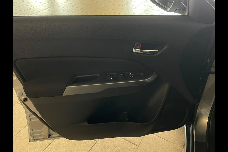 Suzuki Vitara 1.4 Boosterjet Select AUTOMAAT NAVI ARCO CRUISE BLUETOOTH LM VELGEN PRIVACY GLAS ZEER NETTE AUTO