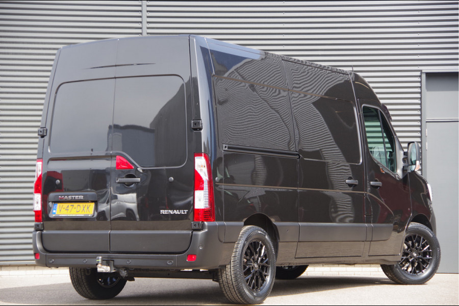 Renault Master 2.3 dCi 135PK L2H2 Work Edition TREKHAAK, CAMERA, NAVI, CRUISE, AIRCO, LANE ASSIST, DODE HOEK DETECTIE, PARKEERSENSOREN, NL AUTO