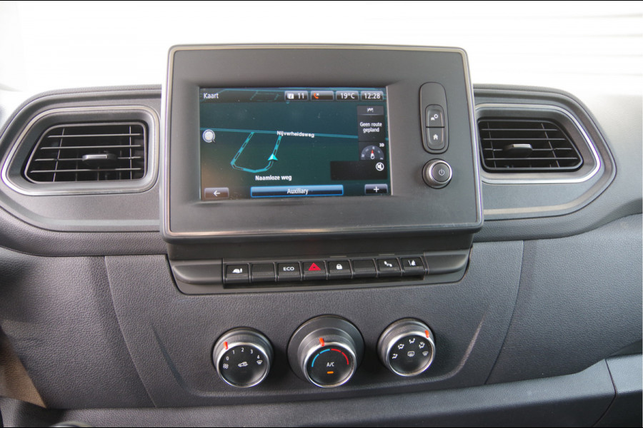 Renault Master 2.3 dCi 135PK L2H2 Work Edition TREKHAAK, CAMERA, NAVI, CRUISE, AIRCO, LANE ASSIST, DODE HOEK DETECTIE, PARKEERSENSOREN, NL AUTO