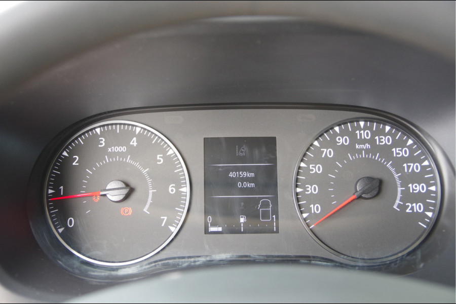 Renault Master 2.3 dCi 135PK L2H2 Work Edition TREKHAAK, CAMERA, NAVI, CRUISE, AIRCO, LANE ASSIST, DODE HOEK DETECTIE, PARKEERSENSOREN, NL AUTO