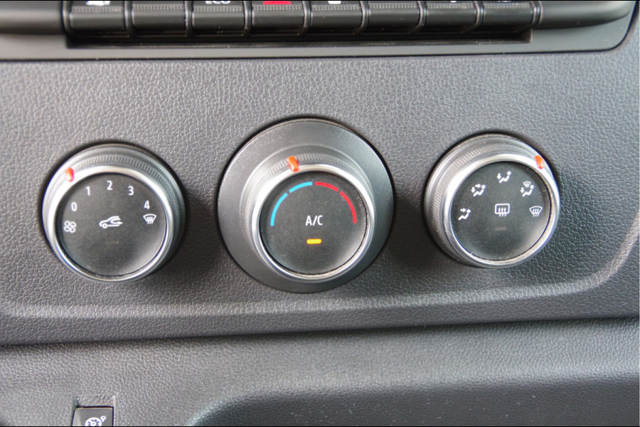 Renault Master 2.3 dCi 135PK L2H2 Work Edition TREKHAAK, CAMERA, NAVI, CRUISE, AIRCO, LANE ASSIST, DODE HOEK DETECTIE, PARKEERSENSOREN, NL AUTO