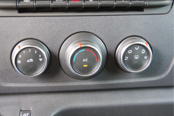 Renault Master 2.3 dCi 135PK L2H2 Work Edition TREKHAAK, CAMERA, NAVI, CRUISE, AIRCO, LANE ASSIST, DODE HOEK DETECTIE, PARKEERSENSOREN, NL AUTO