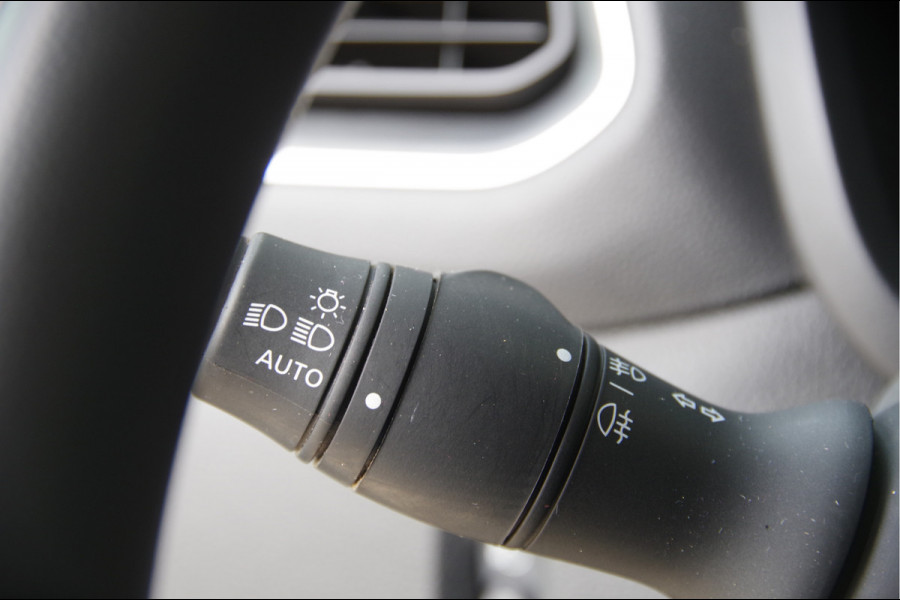 Renault Master 2.3 dCi 135PK L2H2 Work Edition TREKHAAK, CAMERA, NAVI, CRUISE, AIRCO, LANE ASSIST, DODE HOEK DETECTIE, PARKEERSENSOREN, NL AUTO