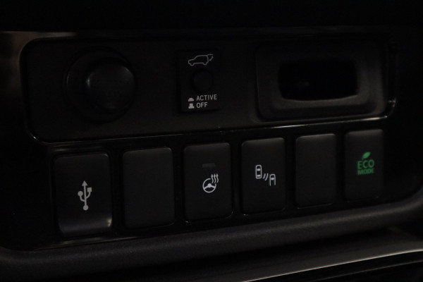 Mitsubishi Outlander 2.4 PHEV Intense+ Trekhaak 360 Camera Kantel dak