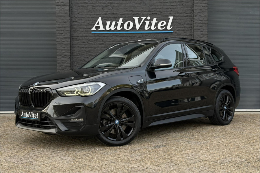 BMW X1 xDrive25e | PDC V+A | Leder | Sportstuur | NAVI | LED | 20x op voorraad