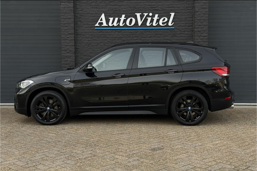 BMW X1 xDrive25e | PDC V+A | Leder | Sportstuur | NAVI | LED | 20x op voorraad