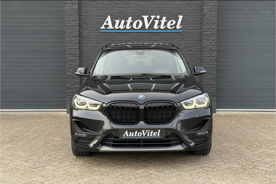BMW X1 xDrive25e | PDC V+A | Leder | Sportstuur | NAVI | LED | 20x op voorraad