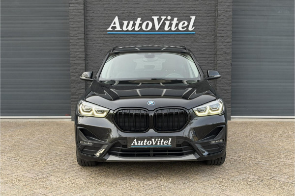 BMW X1 xDrive25e | PDC V+A | Leder | Sportstuur | NAVI | LED | 20x op voorraad