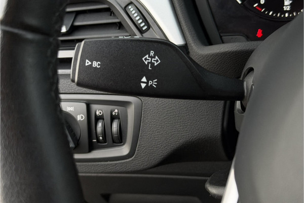 BMW X1 xDrive25e | PDC V+A | Leder | Sportstuur | NAVI | LED | 20x op voorraad