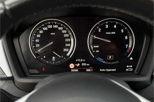 BMW X1 xDrive25e | PDC V+A | Leder | Sportstuur | NAVI | LED | 20x op voorraad