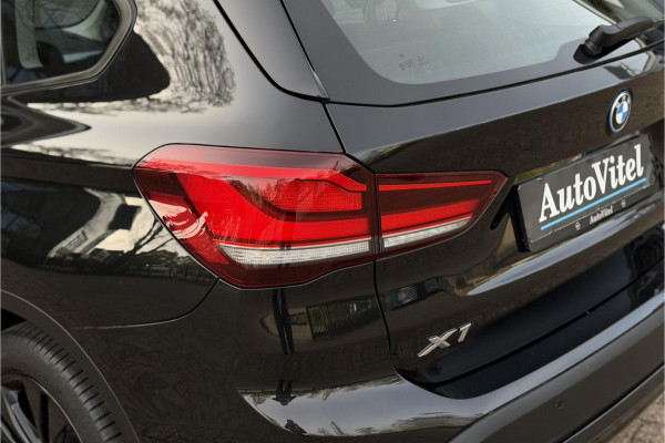 BMW X1 xDrive25e | PDC V+A | Leder | Sportstuur | NAVI | LED | 20x op voorraad