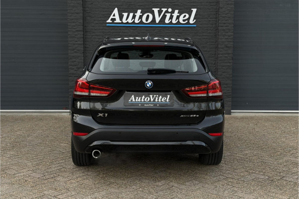 BMW X1 xDrive25e | PDC V+A | Leder | Sportstuur | NAVI | LED | 20x op voorraad