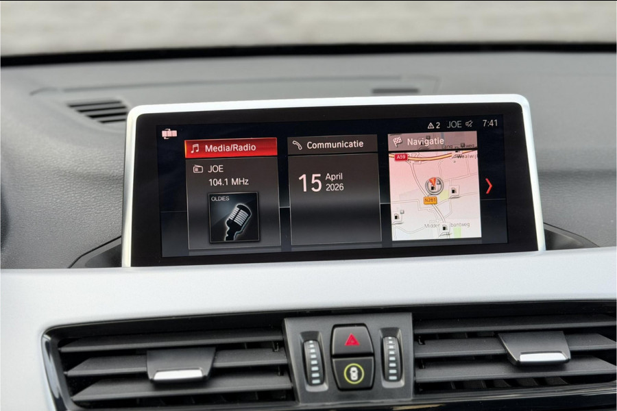 BMW X1 xDrive25e | PDC V+A | Leder | Sportstuur | NAVI | LED | 20x op voorraad