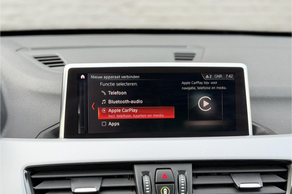 BMW X1 xDrive25e | PDC V+A | Leder | Sportstuur | NAVI | LED | 20x op voorraad