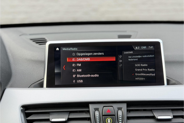 BMW X1 xDrive25e | PDC V+A | Leder | Sportstuur | NAVI | LED | 20x op voorraad