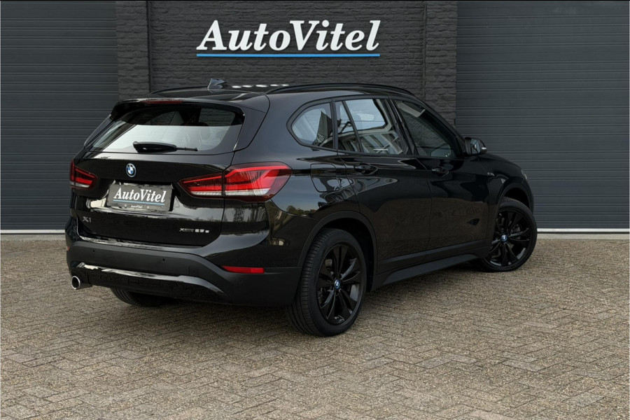 BMW X1 xDrive25e | PDC V+A | Leder | Sportstuur | NAVI | LED | 20x op voorraad