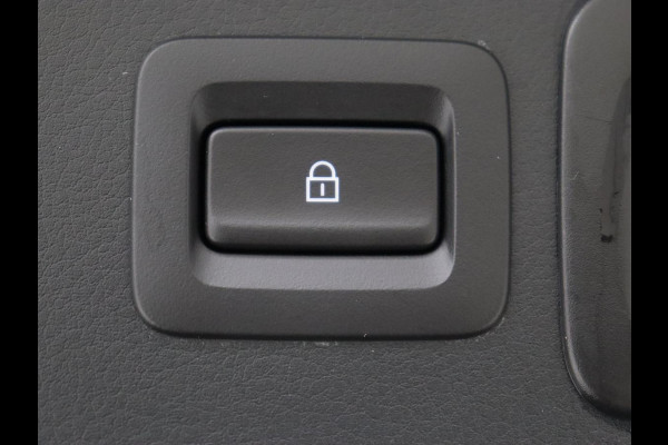 Mazda CX-30 2.0 e-SkyActiv-X M Hybrid Comfort | Stoel & stuurverwarming | Head-Up | Adaptive cruise | Carplay | Camera | Navigatie | 18'' | Keyless | Climate control | Bluetooth