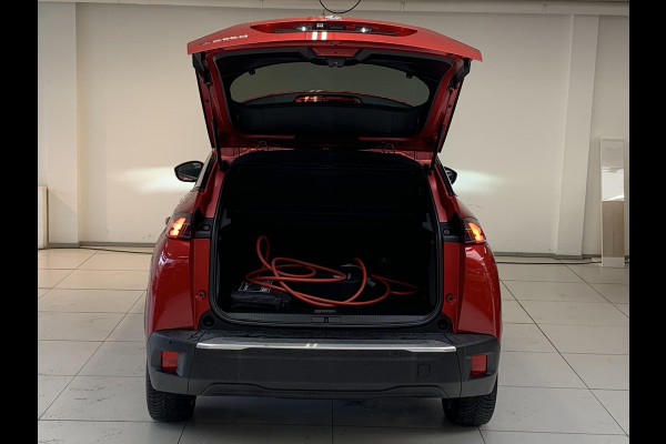 Peugeot e-2008 EV Allure Pack 50 kWh Navigatie, lichtmetalen velgen, automaat.