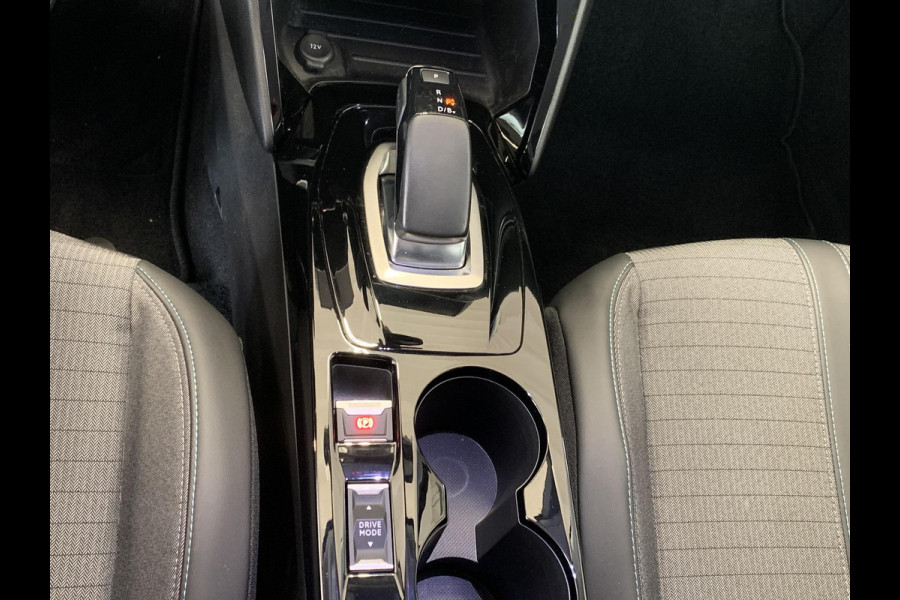 Peugeot e-2008 EV Allure Pack 50 kWh Navigatie, lichtmetalen velgen, automaat.