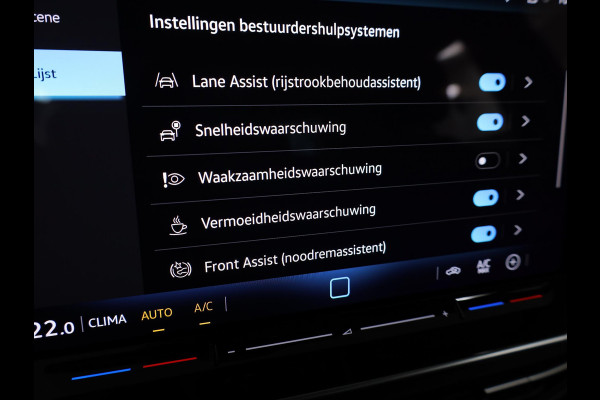 Volkswagen Golf Life Edition 1.5 TSI 116 pk | Verlengde garantie | Navigatie via App | Parkeersensoren | Adaptieve cruise control | LED koplampen |