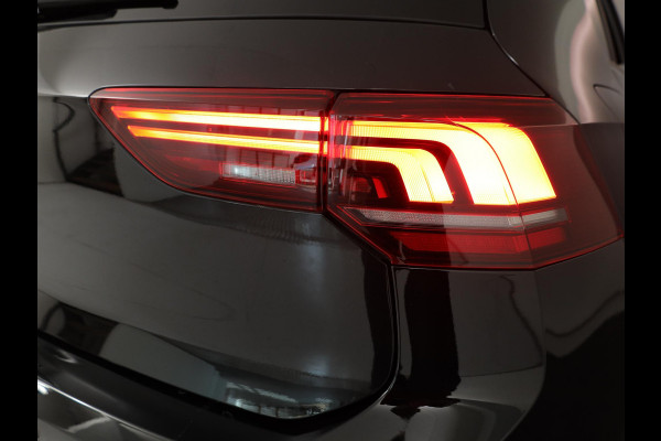 Volkswagen Golf Life Edition 1.5 TSI 116 pk | Verlengde garantie | Navigatie via App | Parkeersensoren | Adaptieve cruise control | LED koplampen |