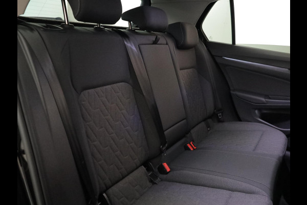 Volkswagen Golf Life Edition 1.5 TSI 116 pk | Verlengde garantie | Navigatie via App | Parkeersensoren | Adaptieve cruise control | LED koplampen |