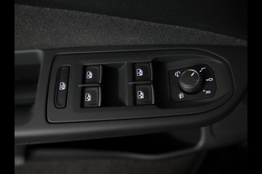 Volkswagen Golf Life Edition 1.5 TSI 116 pk | Verlengde garantie | Navigatie via App | Parkeersensoren | Adaptieve cruise control | LED koplampen |