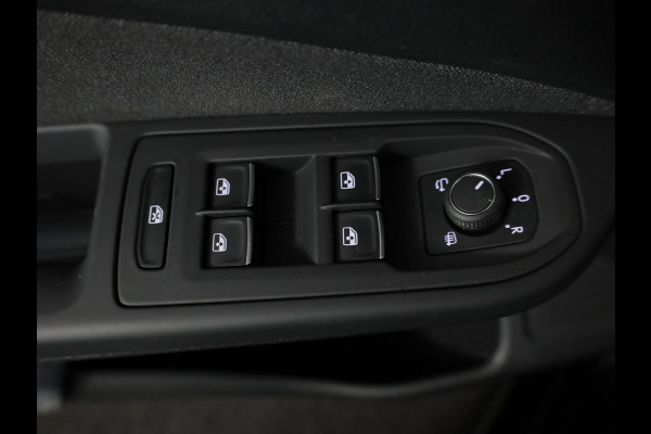 Volkswagen Golf Life Edition 1.5 TSI 116 pk | Verlengde garantie | Navigatie via App | Parkeersensoren | Adaptieve cruise control | LED koplampen |