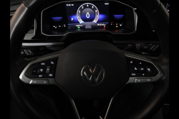 Volkswagen Taigo 1.5 TSI Style 150 pk Automaat (DSG) | Navigatie via App | Panoramadak | Parkeersensoren (Park assist) | Achteruitrijcamera | Adaptieve cruise control |