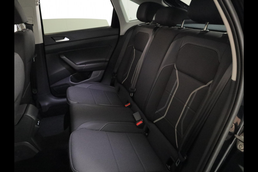 Volkswagen Taigo 1.5 TSI Style 150 pk Automaat (DSG) | Navigatie via App | Panoramadak | Parkeersensoren (Park assist) | Achteruitrijcamera | Adaptieve cruise control |