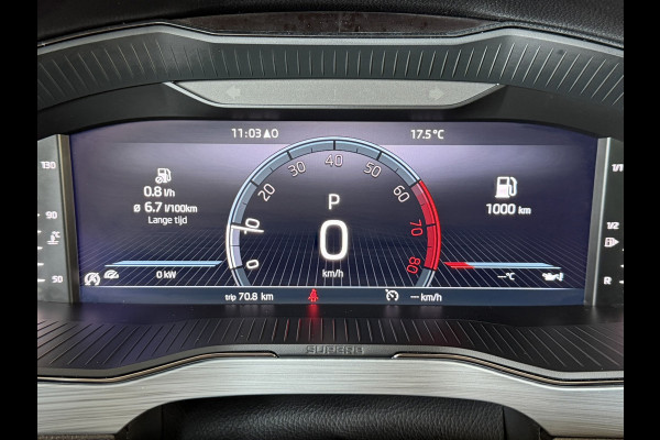 Škoda Superb Combi 1.5 TSI ACT Automaat Pdc V+A Navigatie Clima Carplay Digital dash Trekhaak Cruise