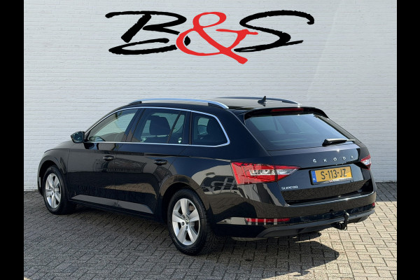 Škoda Superb Combi 1.5 TSI ACT Automaat Pdc V+A Navigatie Clima Carplay Digital dash Trekhaak Cruise