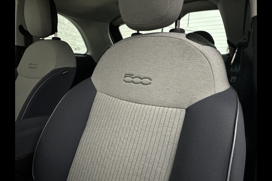 Fiat 500 e Icon 42 kWh | LED | Carplay | 93,5 SoH | Achteruitrij-Camera | Stoelverwarming | Cruise Control | DAB | PDC V+A | Dodehoek Detectie | Digitaal Display | Lane Assist | DAB Radio | Navi |