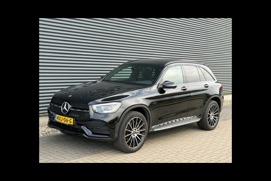 Mercedes-Benz GLC 300e | AMG / PANO / VOL!