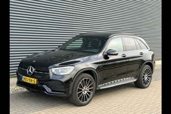 Mercedes-Benz GLC 300e | AMG / PANO / VOL!