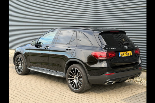 Mercedes-Benz GLC 300e | AMG / PANO / VOL!